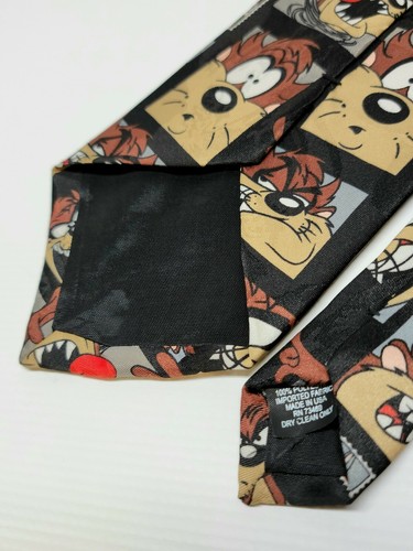 Warner Brothers Looney Tunes Mens Necktie Tazmanian Devil Bugs Bunny Stamps 1997 - Picture 7 of 7
