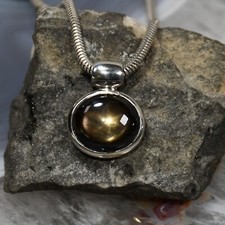 Schwarzer Stern Saphir Anhänger, 925er Silber, Edelsteinanhänger (15575)