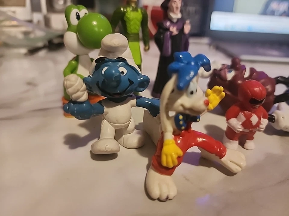 Vintage PVC Mini Figurine Lot - Imagem 2 de 4