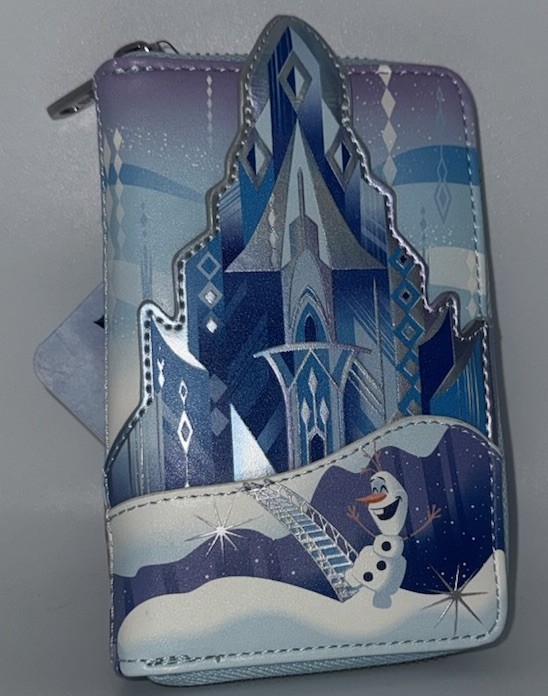 Frozen Castle Faux Leather Officially Licensed Collectible Zip Purse (20x10cm) image 2