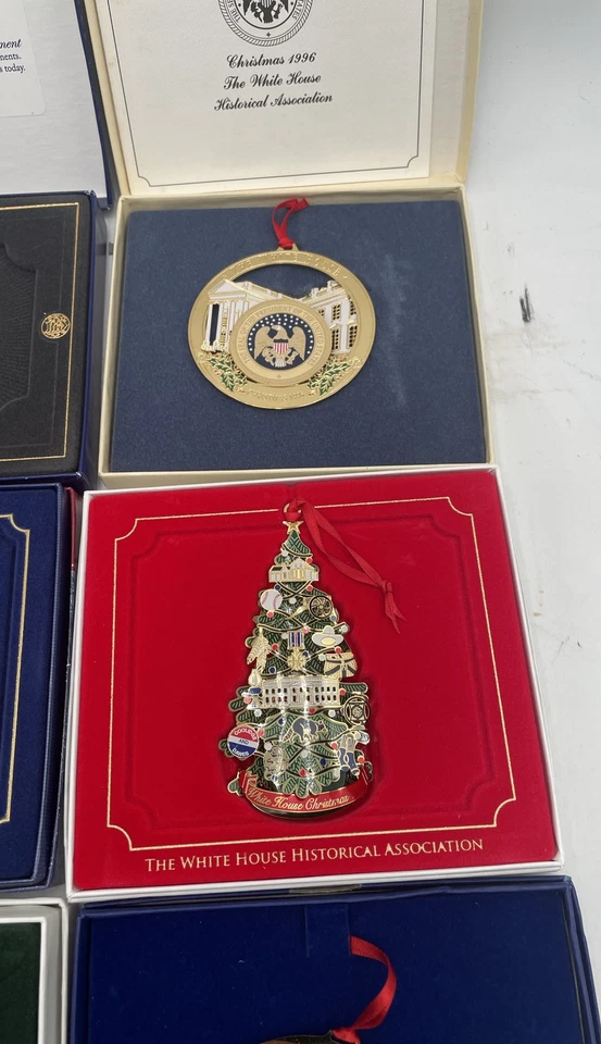 Casa Blanca Adorno Navidad Años 1991-2014 Con Cajas Conjunto Histórico Lote 12 Foto 4 de 4