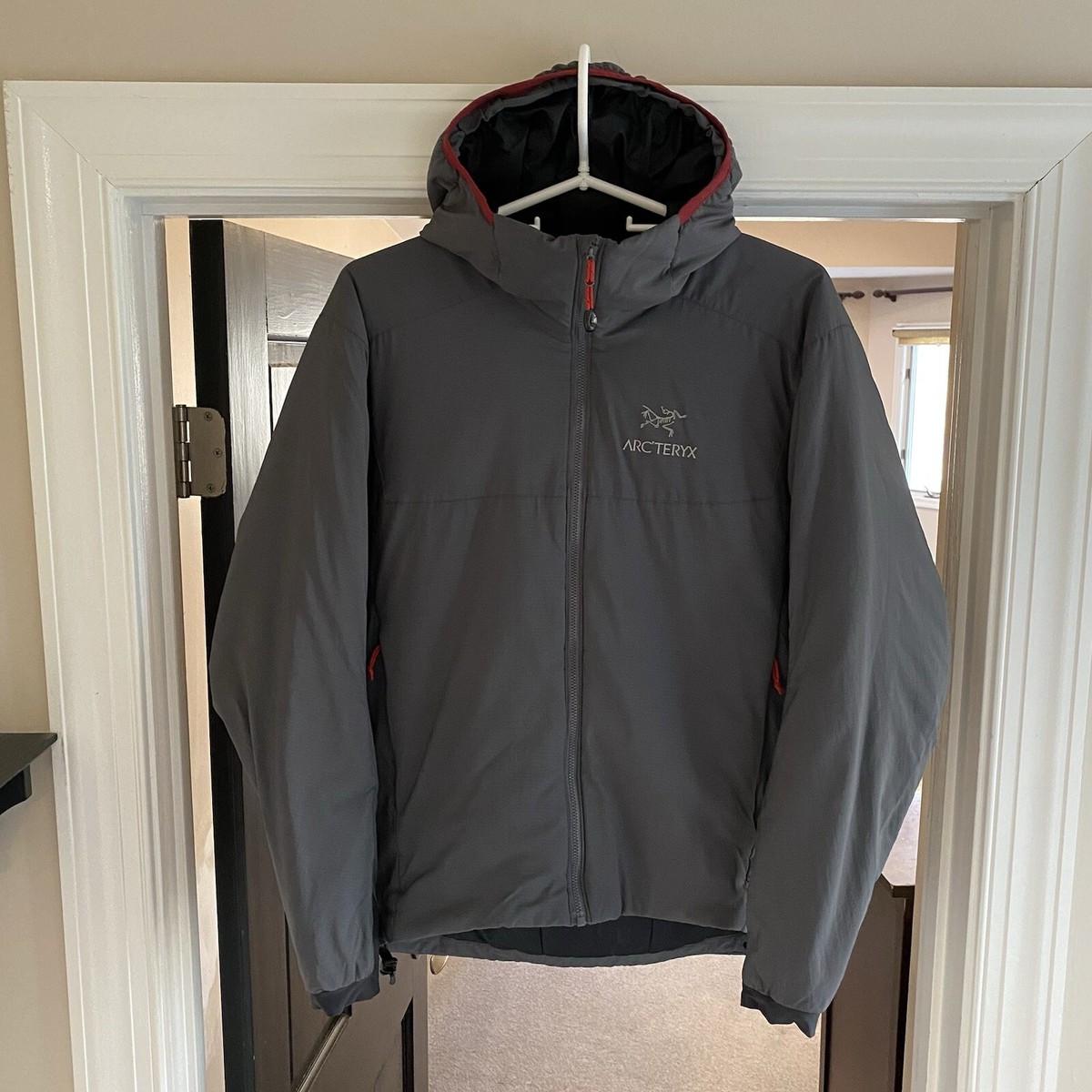 【美品】ARC'TERYX Atom AR Hoody Men's Men's Atom AR Hoody - Gearhead Outfitters