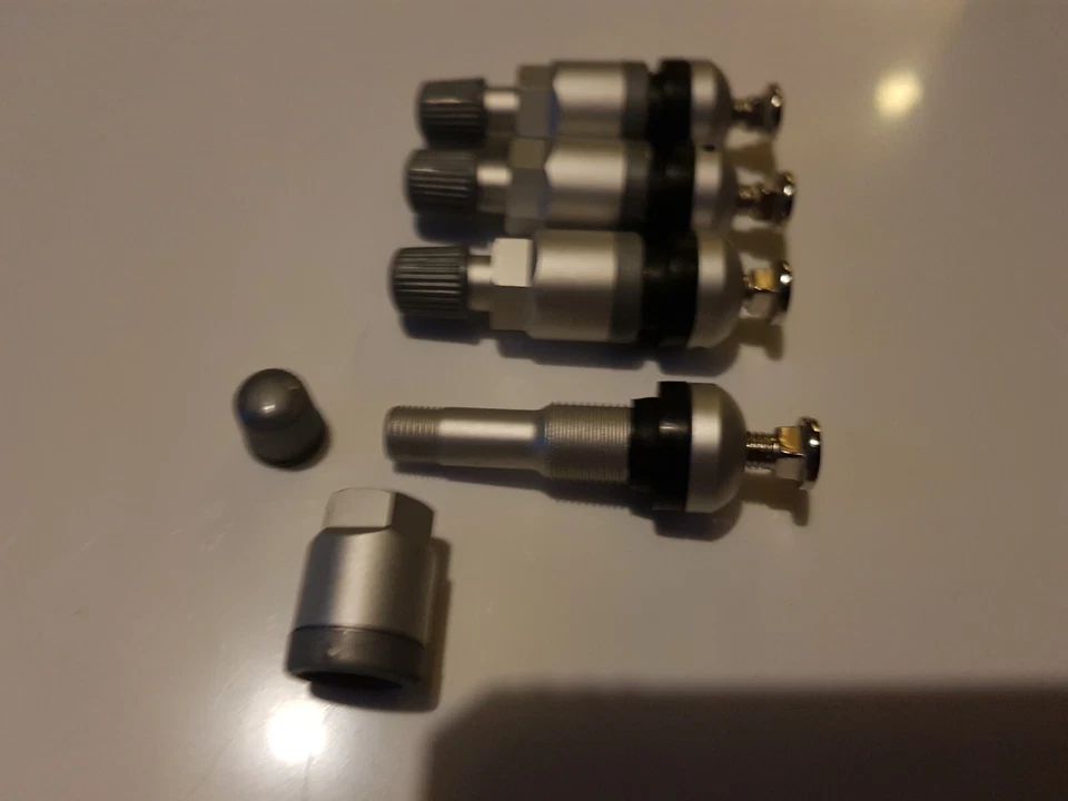 Kit de reparación de vástago de válvula sensor de presión de neumáticos TPMS para BMW 128i, 135i, 328i, 335i Foto 4 de 4