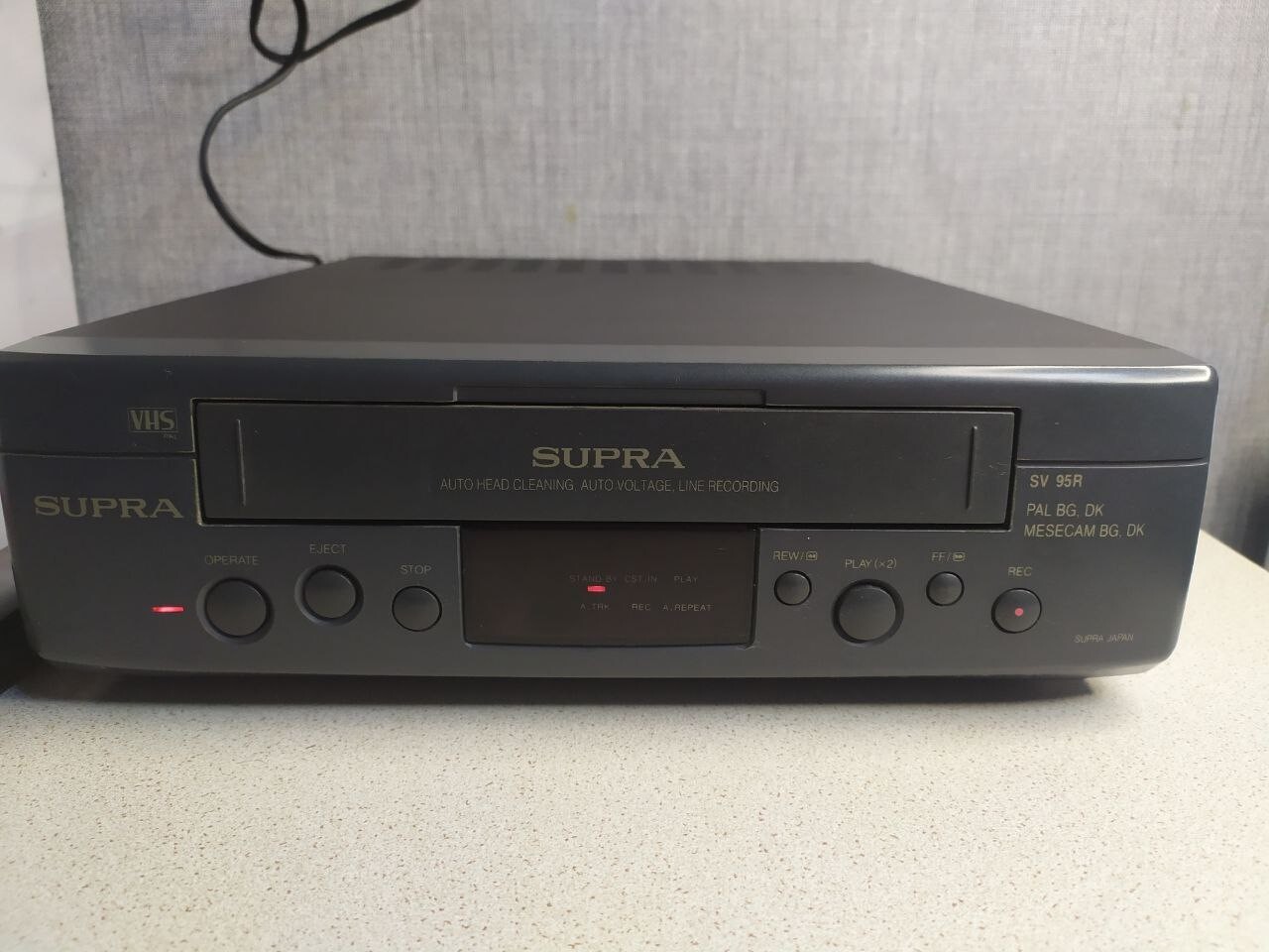 Vintage Supra SV-95R VHS Video Cassette Recorder - PAL/MESEC