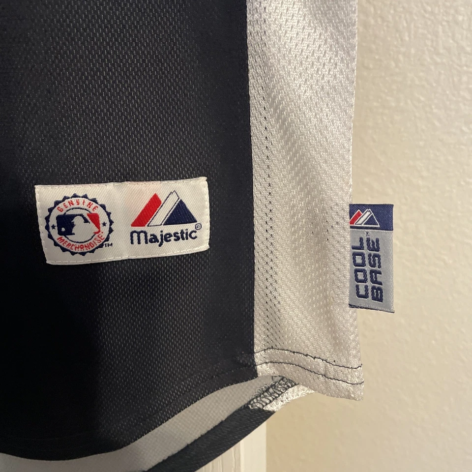 AUTHENTIC Majestic New York YANKEES Cool Base Batting Practice Jersey- Size Sm - Image 3 of 4