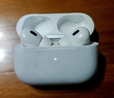 Apple Wireless Airpods with Charging Case – Great Condition