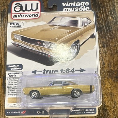 Auto World Vintage Muscle 1968 Dodge Coronet R/T Gold 1:64 Opening Hood