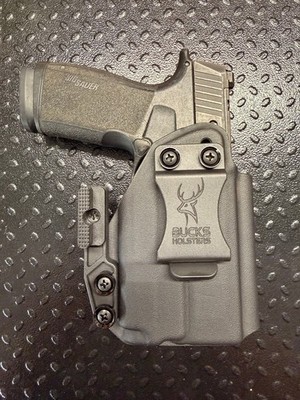 SIG P365X MACRO OLIGHT PL-MINI 3 VALK IWB Kydex Holster * Bucks Holsters * USA