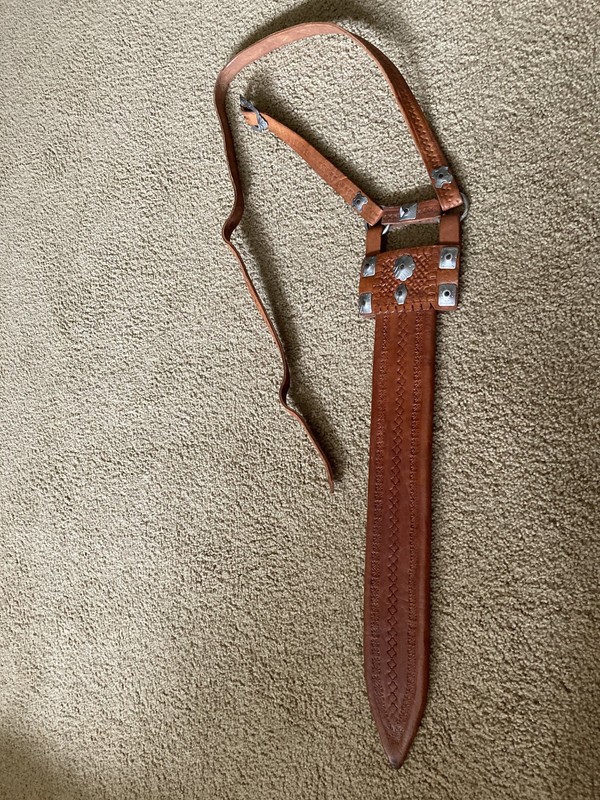 TOOLED LEATHER SWORD/SCABBORD BELT - 22"