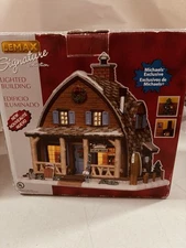 Lemax 15216 Lighted Mallard Bay Cabin 2011 Christmas Village