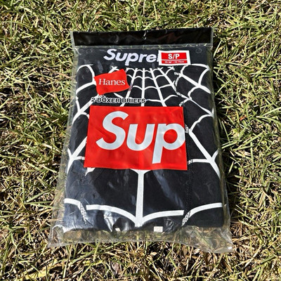 Supreme x Hanes Spider-Man Spiderweb Boxer Briefs 2-Pack Men s S Black/White