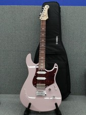 Guitarra Eléctrica Yamaha PACS+12 Cuerpo de Aliso Cuello de Arce Diapasón de Palisandro