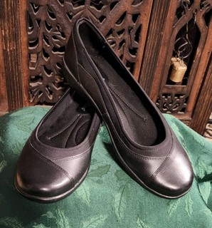 Cobbie Cuddlers Women's 8 Black Eleanor Slip On Shoes Leather Comfort Walking