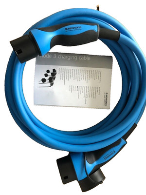 Land Rover Defender Plug In Batterie Ladekabel Typ 2 - Typ 2