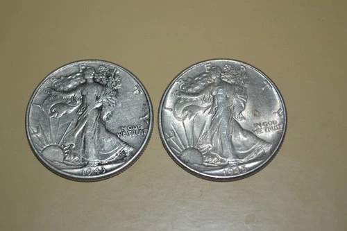 PAIR (2) 1943 & 1945 PHILLY WALKING LIBERTY HALF DOLLAR COINS 90% SILVER VF & AU