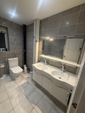 Luxury 4 piece Bathroom Suite In White