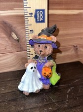 Halloween bear figure trick-or-treating teddies