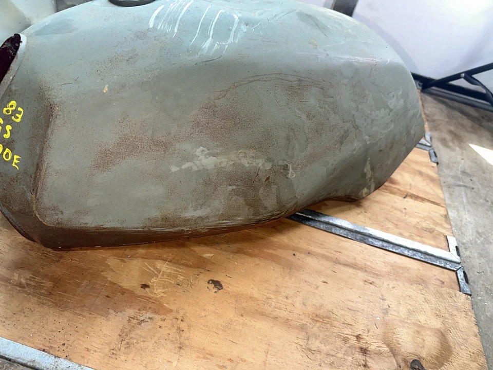 Tanque de gasolina Suzuki 1982 1983 GS1100 GS1100E GS1100ES fabricante de equipos originales Foto 3 de 4