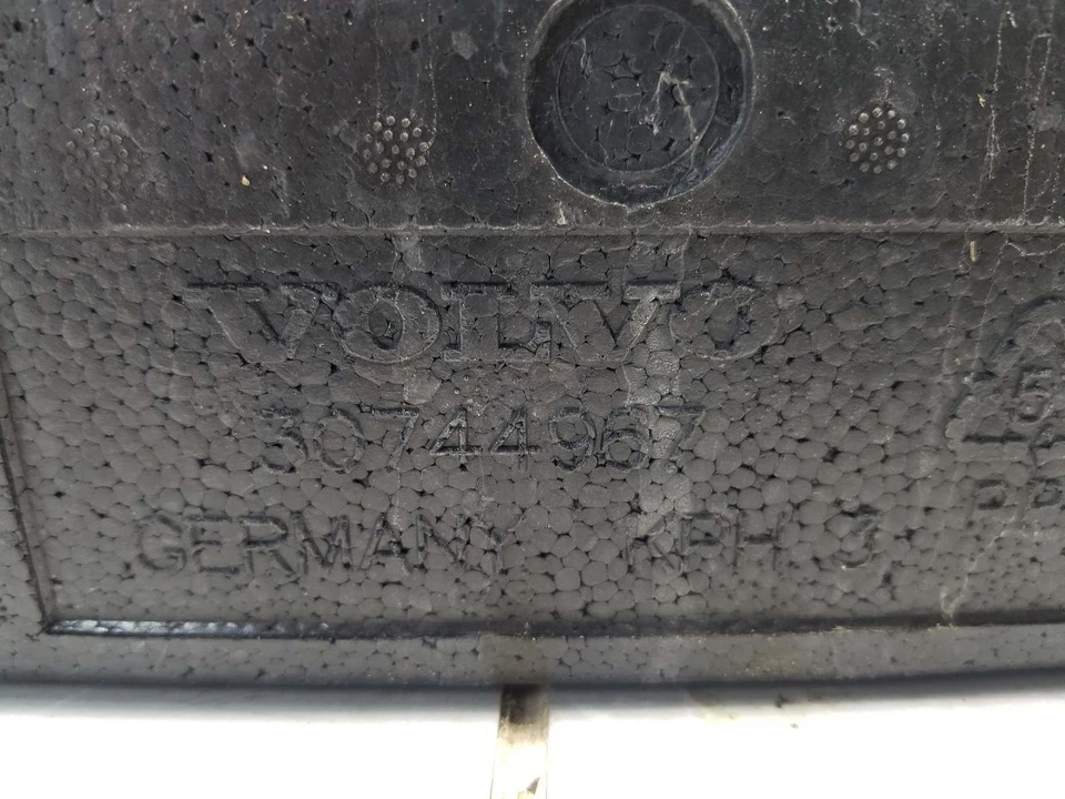 **SOLO ESPUMA** CUBIERTA DE ESPUMA DE REFUERZO PARA PARACHOQUES DELANTERO VOLVO V50 2011 #004643 Foto 4 de 4