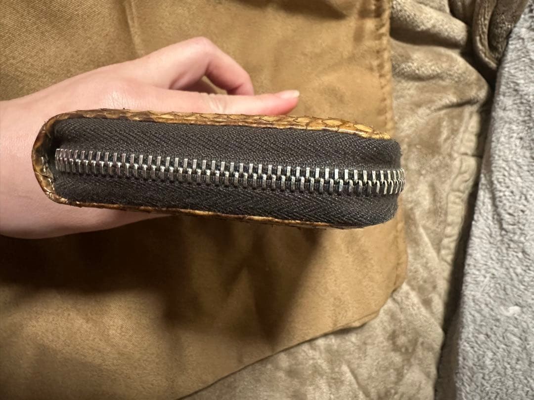 ❤️GUCCI❣️❤️Rare Python round zipper long wallet - image 7