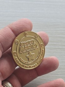 Nintendo Super Mario Challenge Coin Medal 24k Gold Plated 1:214 Enterplay NES GB