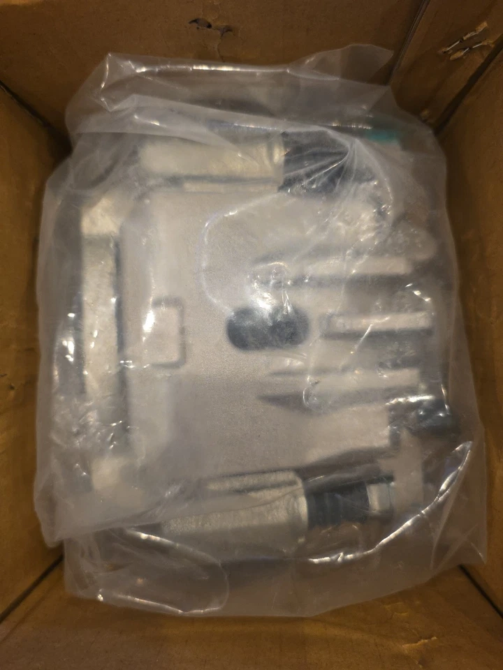 2x Pinza de freno de disco trasera con soporte para Subaru Legacy Outback 2010-2014 2,5 L Foto 2 de 4