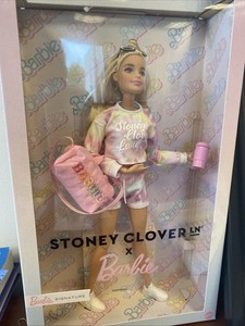 Poupée Barbie Stoney Clover 2020 - Gold Label - NRFB - Collection Signature