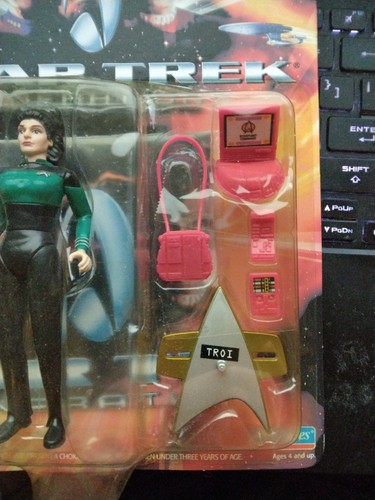 STAR TREK GENERATION DEANNA TROI Figure Playmates NON APERTO - Foto 3 di 6