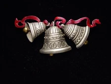 "JJ" Jonette Jewelry Silver Pewter 'Three CHRISTMAS Bells Ringing' Pin