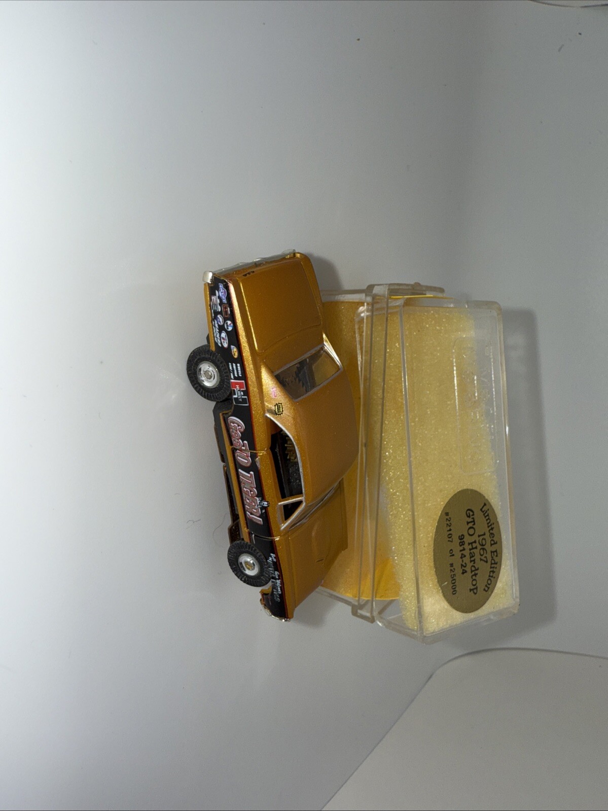 MODEL MOTORING 1967 PONTIAC GTO GeeTO TIGER! GOLD & BLACK.