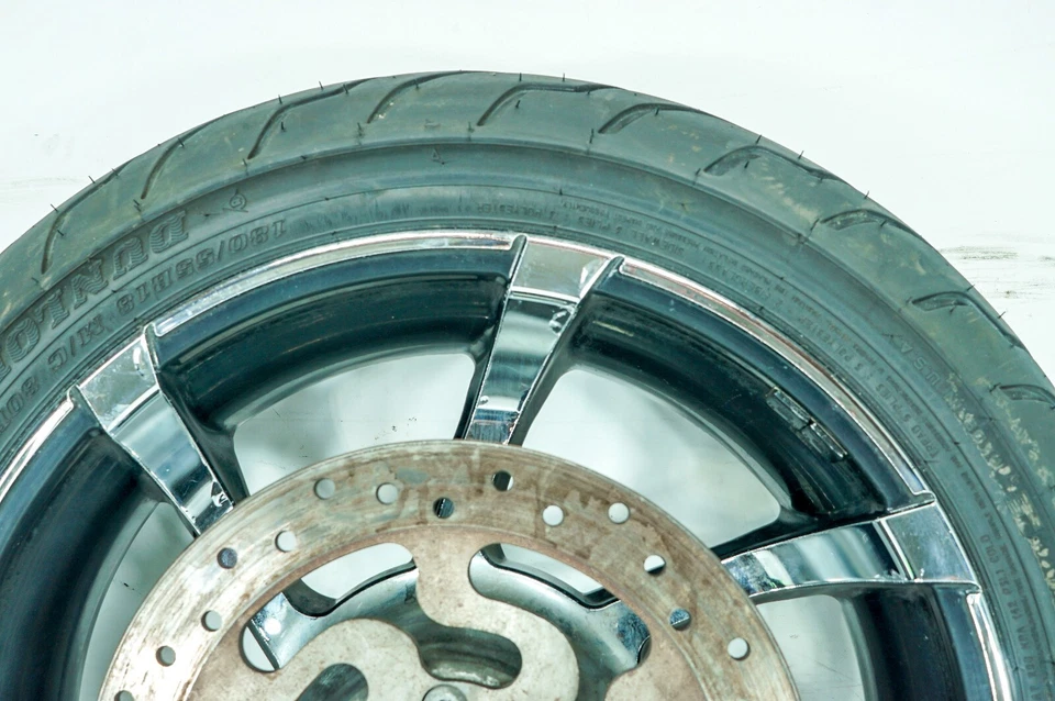 13 Harley Road Glide CVO llanta trasera neumático cromo agitador 180/55B18 18" 1305 Foto 3 de 4