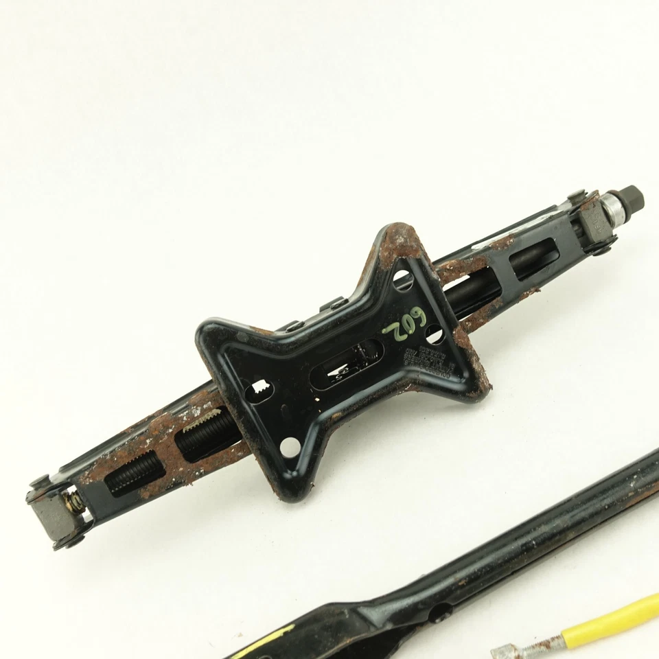 2001 2002 2003 2004 2005 Buick Century запасной аварийный домкрат инструмент зажимная гайка гаечный ключ - Изображение 4 из 4