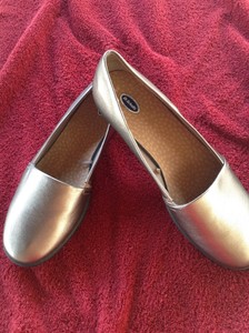 dr scholl's memory foam flats