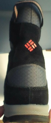COLUMBIA Boots Men's Size 6 Tech lite Waterproof Omni-Grip Black/Grey - Picture 8 of 8