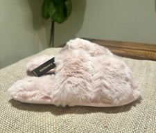 Express Women s Faux Fur Slide Slippers Pink Size S NWT
