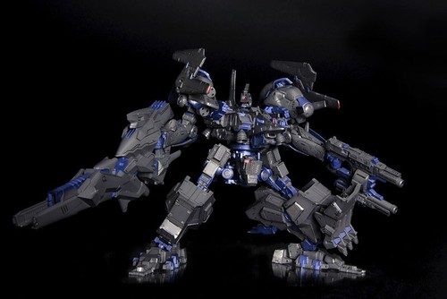 Armored Core: Verdict Day CO3 Malicious R.I.P.3/M(Piloted by Blue Magnolia) 1/72 - Picture 2 of 6