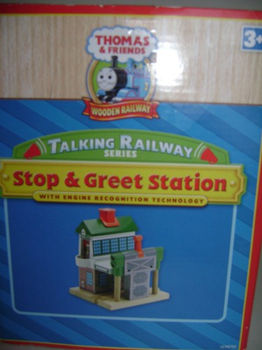NEW Thomas & Friends Wooden Train Talking Railway Series Stop & Greet Station - Picture 5 of 7