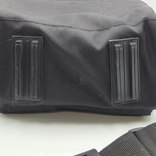 Canon Camera Shoulder Bag for DSLR SLR Cameras - 9 x 5.5 x 6 inch *Please Read* - Picture 11 of 11