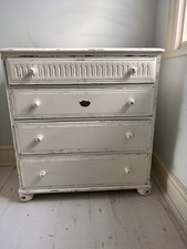 Vintage 4 Drawer Chest Shabby chic