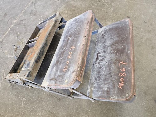 USED COACH ENTRY STEP from 05 Newmar Kountry Star Ship Los Angeles