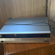 Zenith VR3010 VHS VCR Video Cassette Recorder 2-Head MPN VR3010