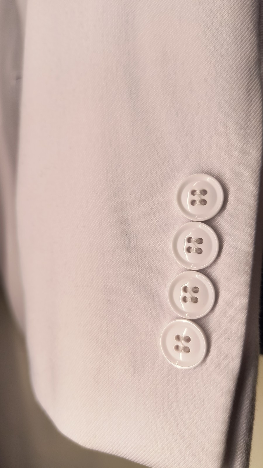 [Lineage] Solid White Performance Stretch 2 Piece… - image 3