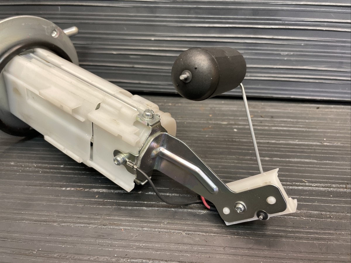 nabex6042です。 2022 Kawasaki Ninja ZX6R Fuel Pump | 490400779 | 12 V