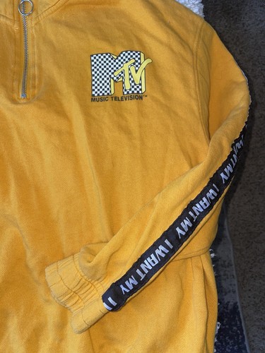 “ I Want My MTV” Kids Sz. L Yellow 1/4 Zip Sweatshirt. Classic, Fun - Picture 3 of 11