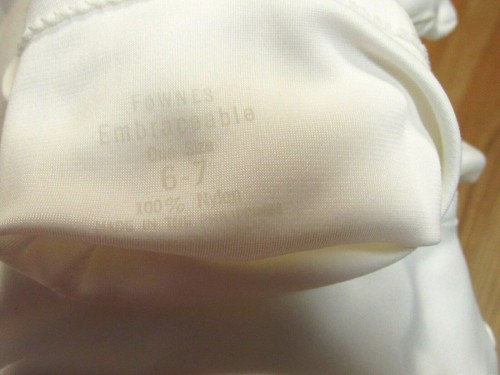 Vintage Fownes Gloves Long 16" White Embraceable Nylon Sz. 6-7 - Picture 4 of 4