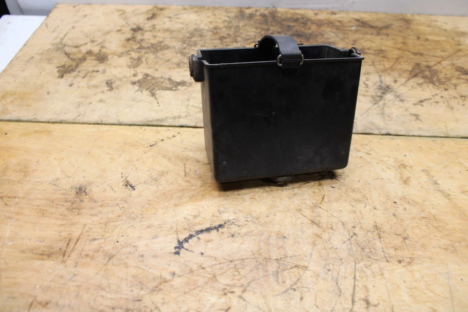 91-93 YAMAHA FZR1000 BANDEJA BATERÍA PLÁSTICO BB339 Foto 4 de 4