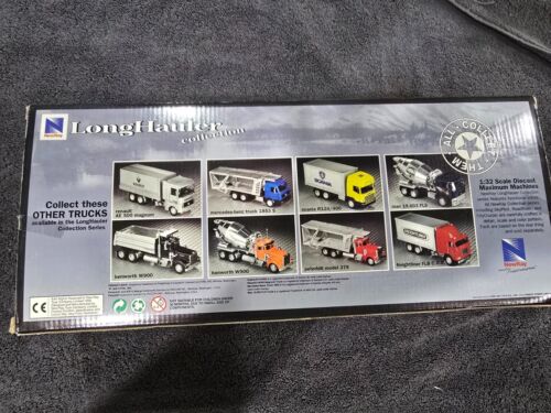 New Ray Longhauler Collection Kenworth W900 Black/Silver - Picture 5 of 6