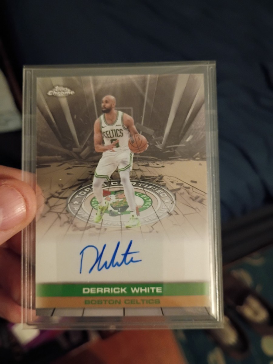 2025-26 Topps Chrome Derrick White Autograph TAU-DW Refractor