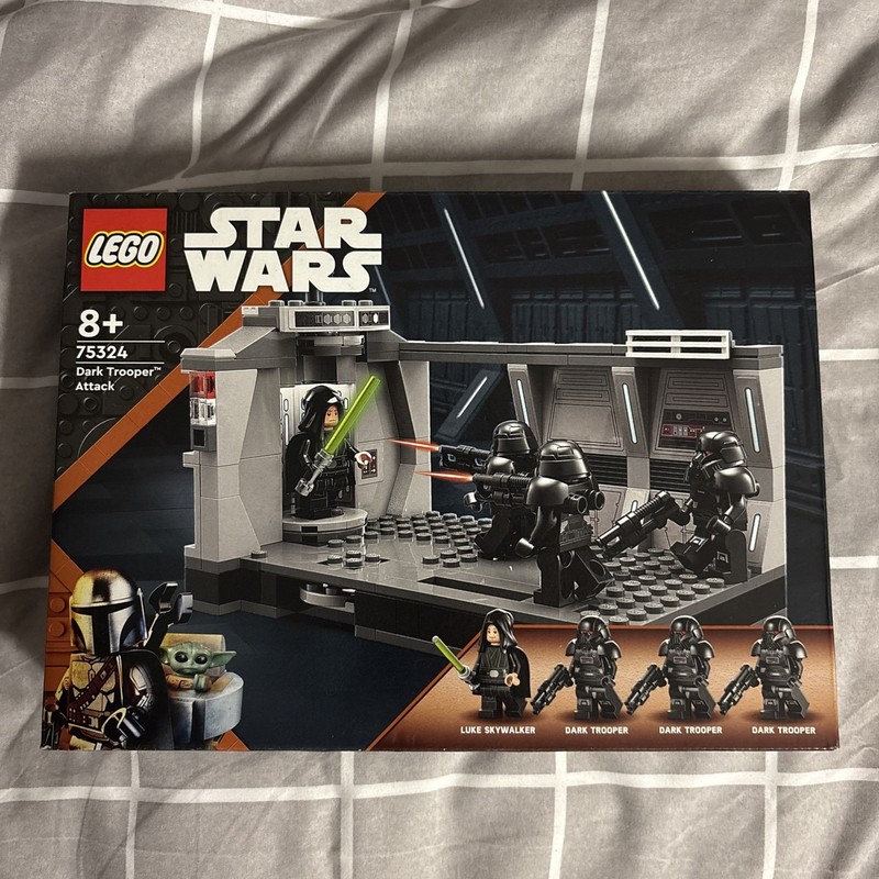 LEGO Star Wars Dark Trooper Attack 75324 Building Kit with Minifigures