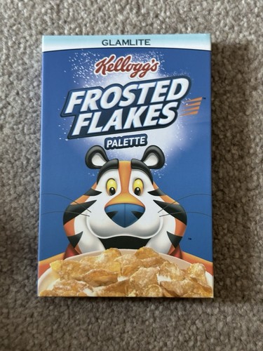Glamlite Frosted Flakes Eyeshadow Palette - Picture 2 of 2